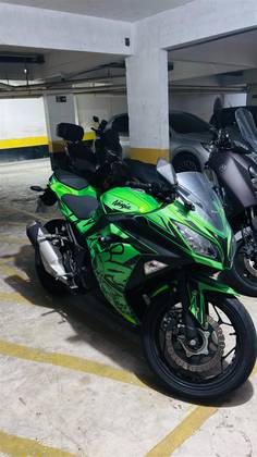 KAWASAKI NINJA 300 KAWASAKI NINJA 300